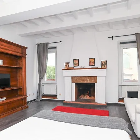 Gorgeous Trastevere Loft On The River * 罗马