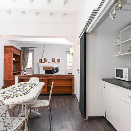 Gorgeous Trastevere Loft On The River 아파트 *