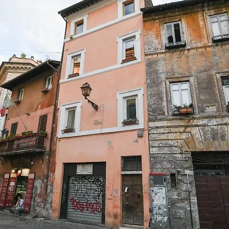 Gorgeous Trastevere Loft On The River 아파트